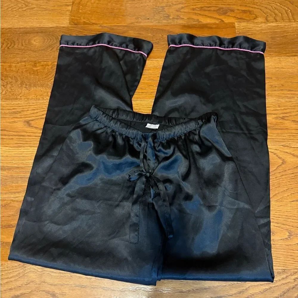 Victoria’s Secret black and pink wide leg lounge pants size XS